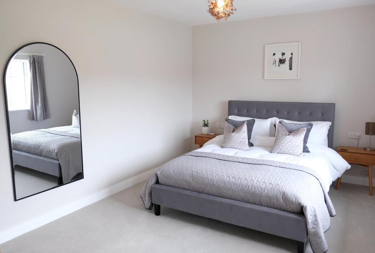 Chaloners, Free Parking, Large Garden, Close To Races & Centre Casa de férias *